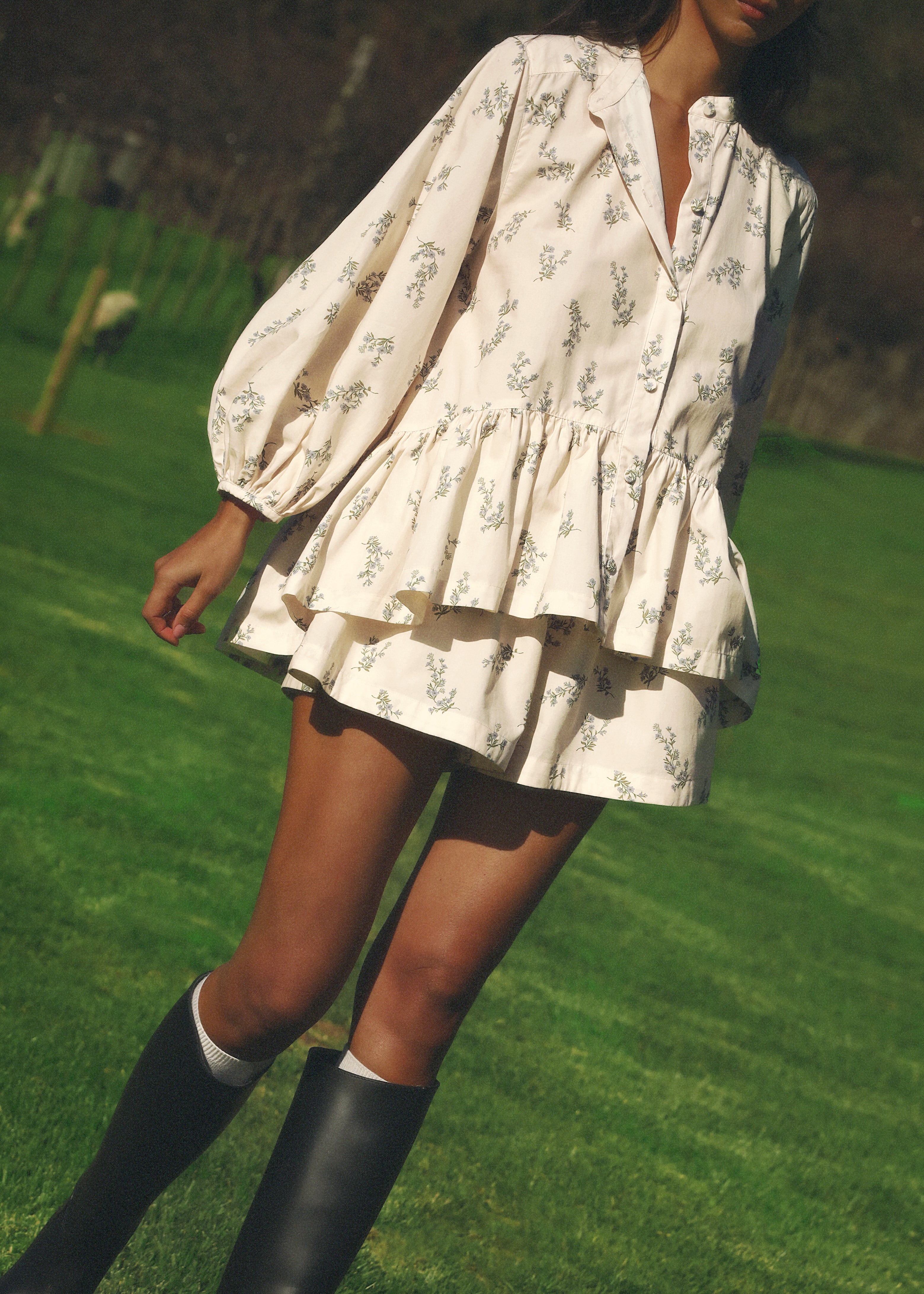 Sample - Set: Ester Peplum Blouse + Lora short
