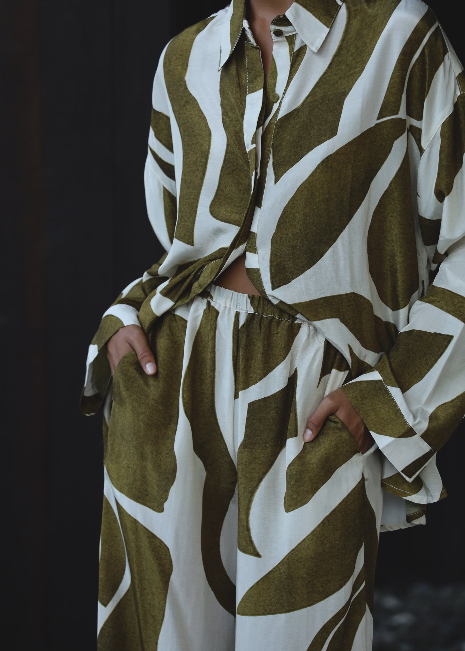 Sample - Geometric Twill Set