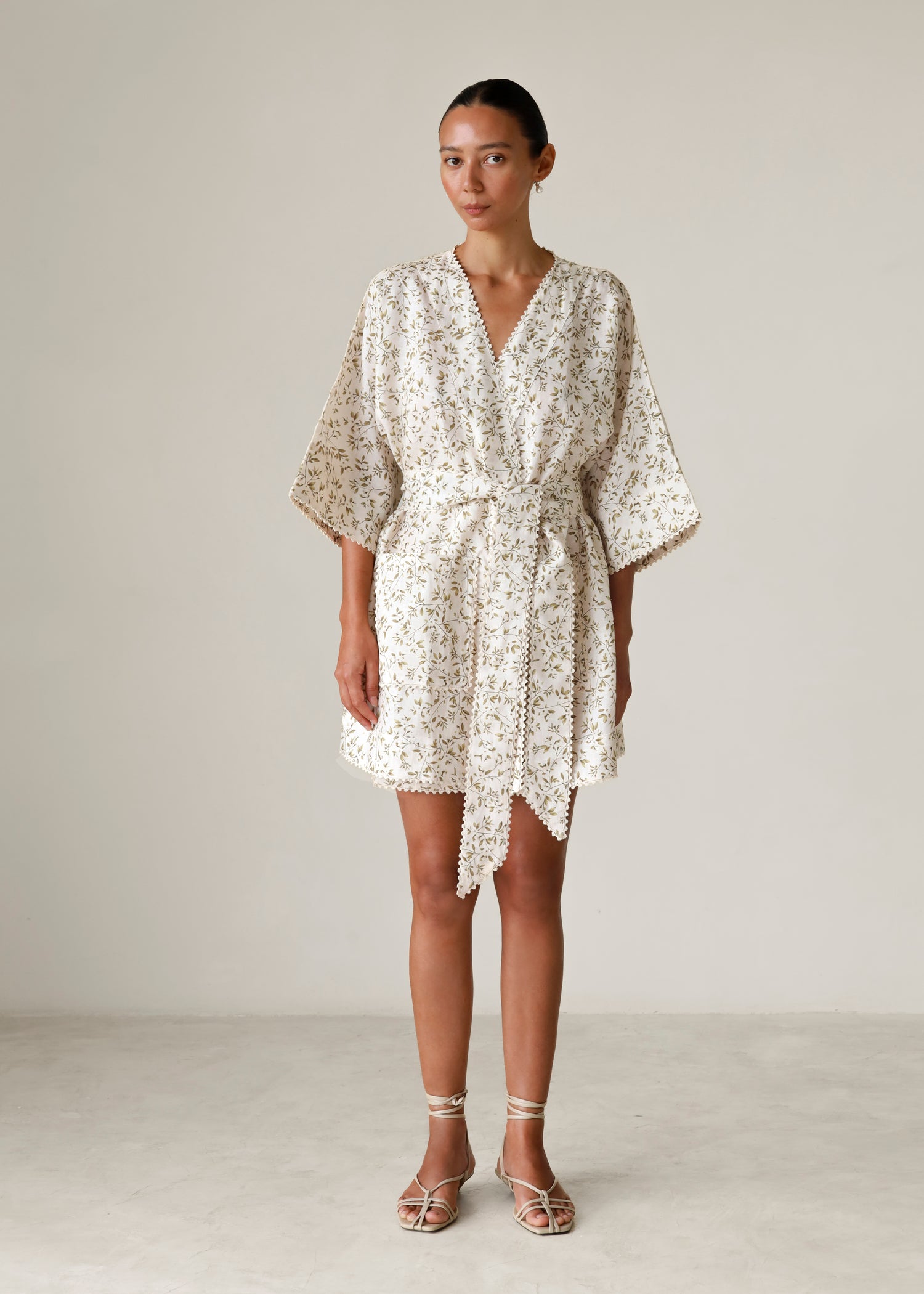 Vira Linen Robe